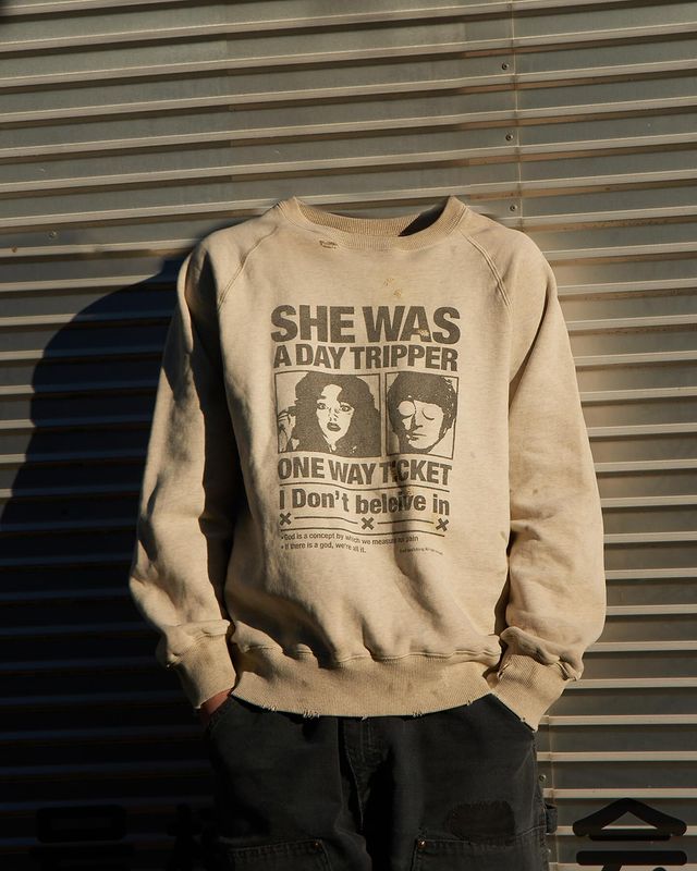 GOD'S WATCHING × BELVET CREW NECK / SHE WAS A DAY TRIPPER free