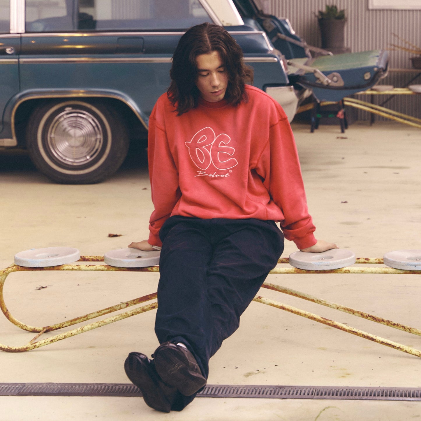 16.2oz BE logo stitch sweat