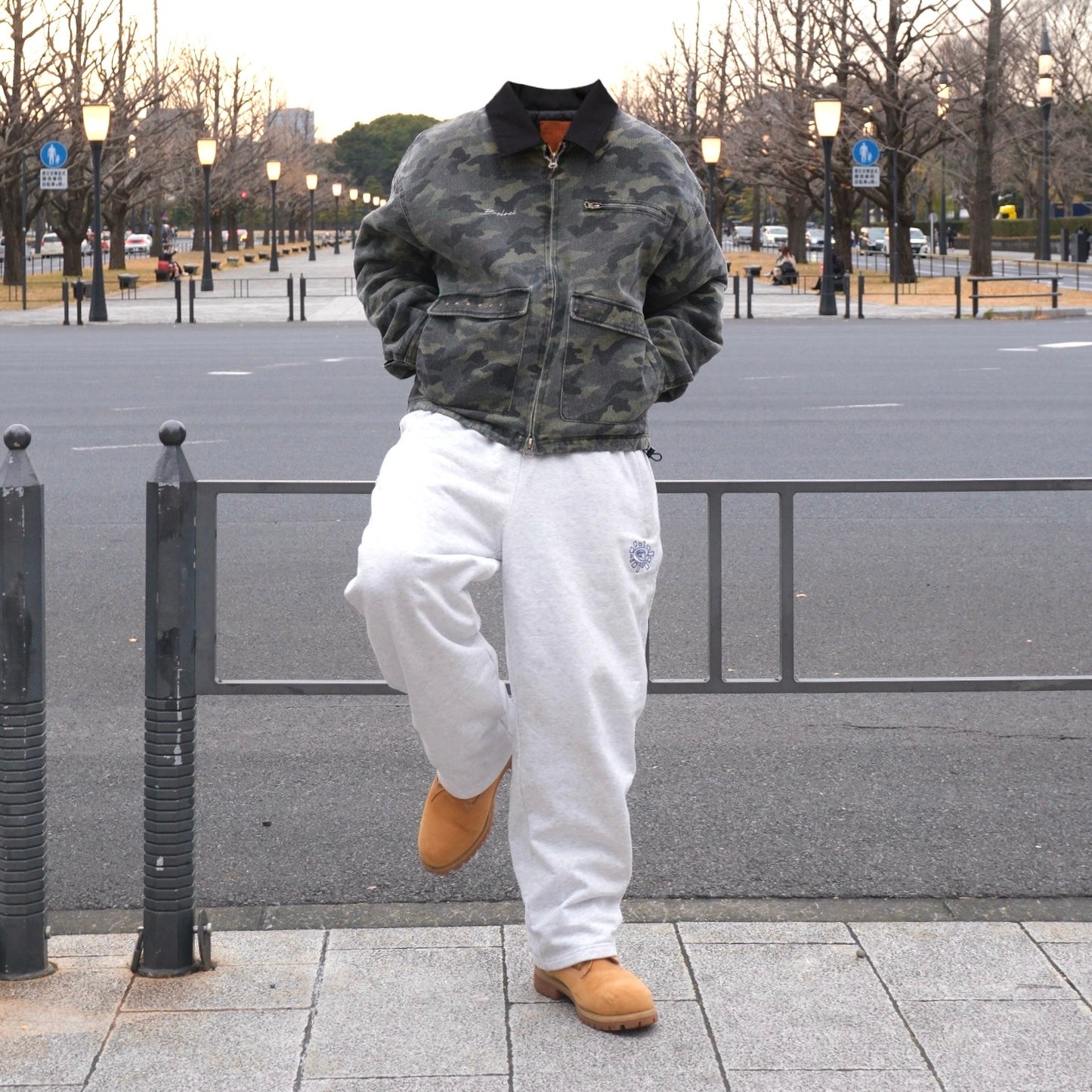 Spray fade studs duck jacket / Camo