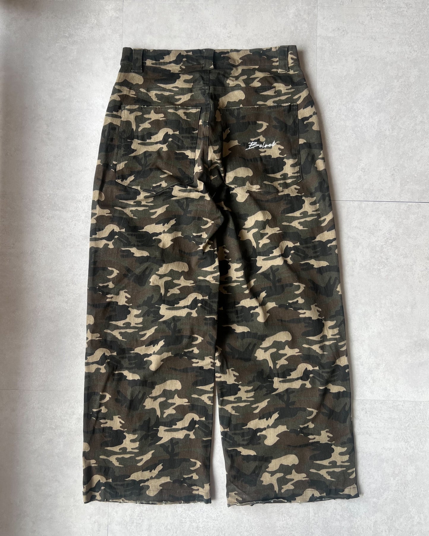 Diamond-like Studded Camouflage Pants free