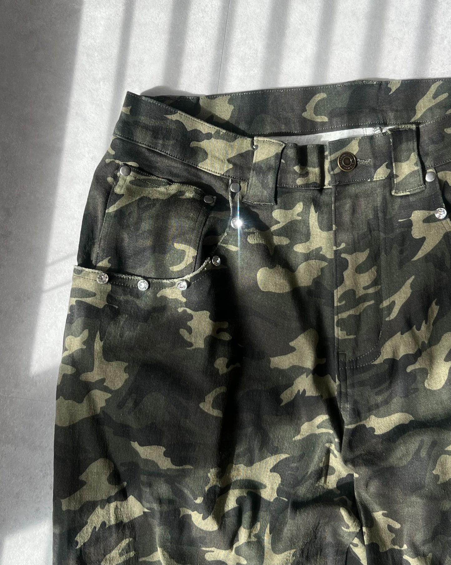 Diamond-like Studded Camouflage Pants free
