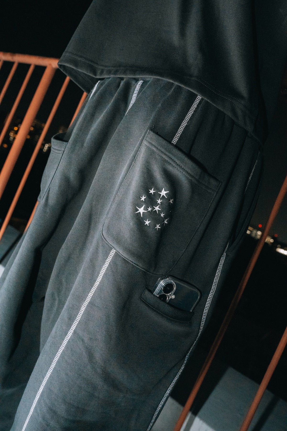 Star Piece Mark Sweatpants – BELVET