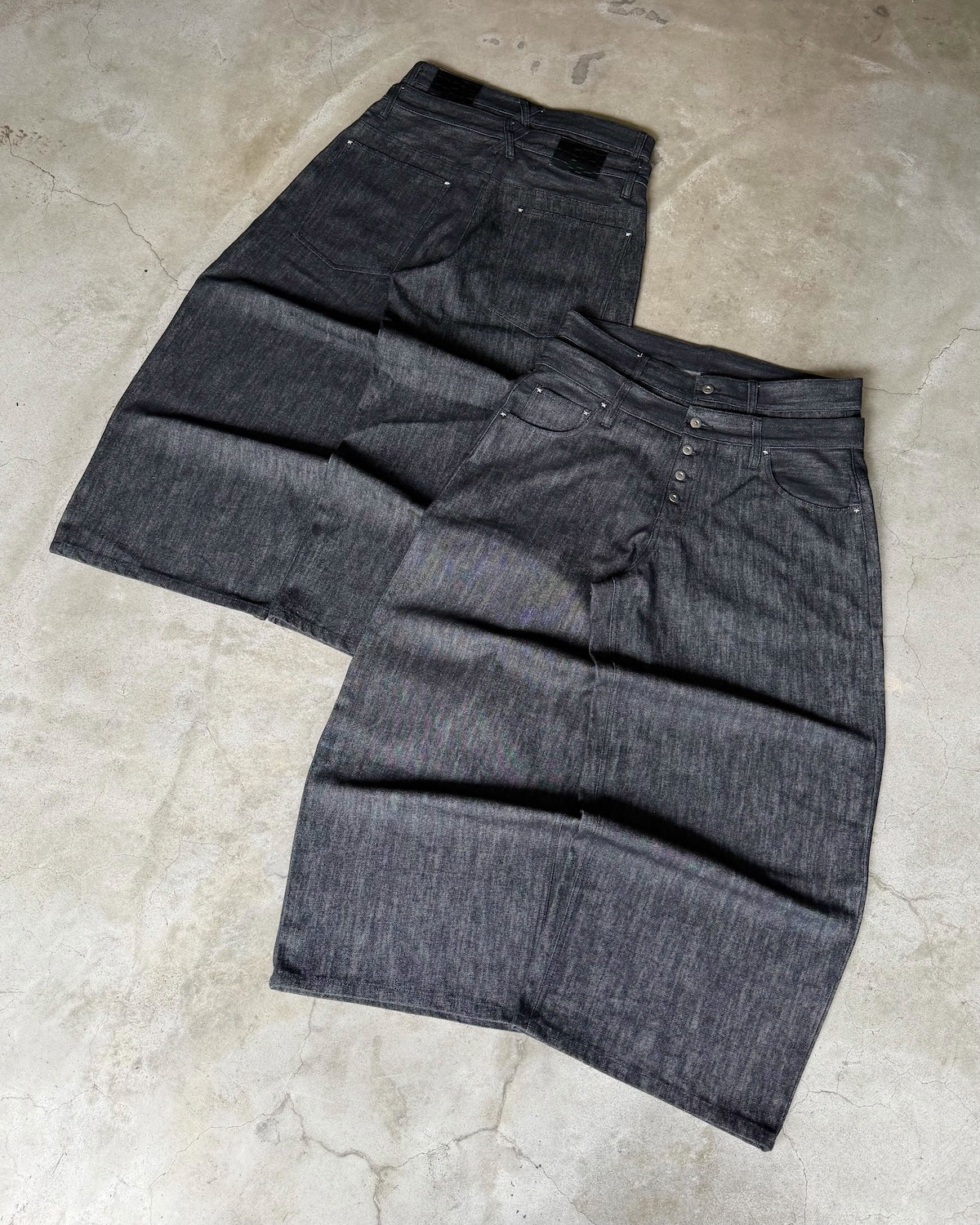 Rigid Double Belt Baggy Denim