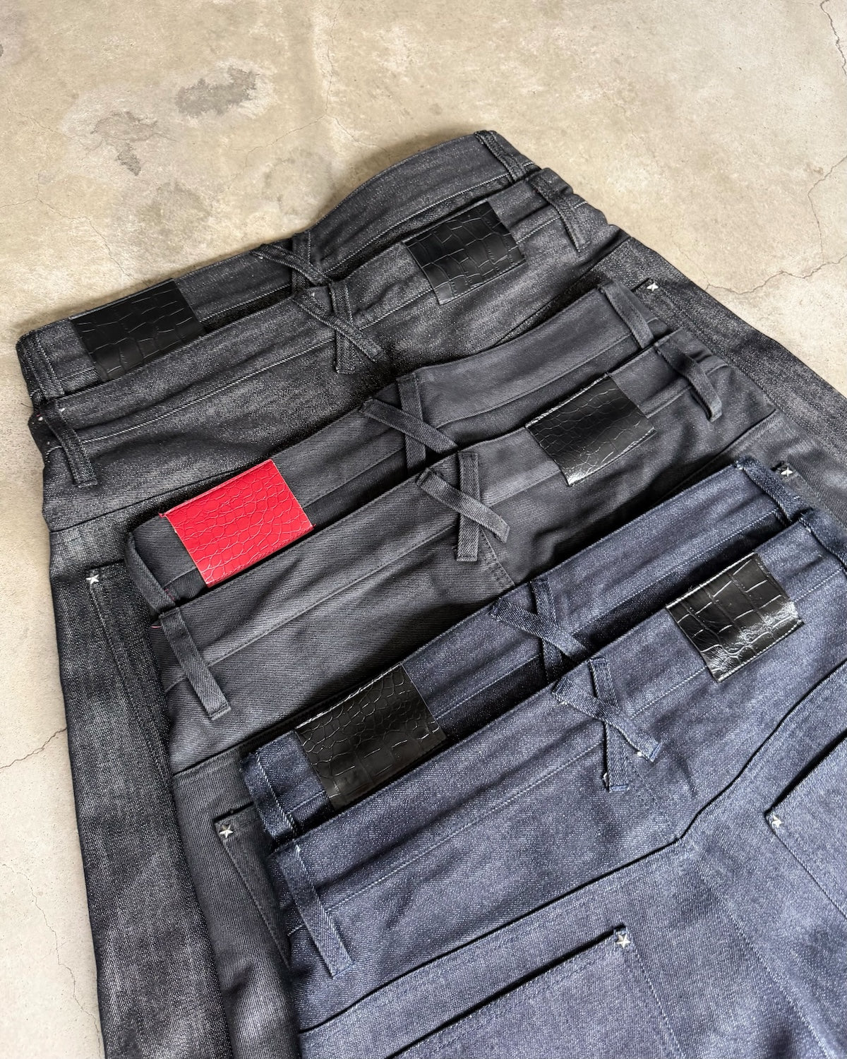 パンツ BELVET Rigid Double Belt Baggy Denim Rigid Double Belt Baggy Denim – BELVET