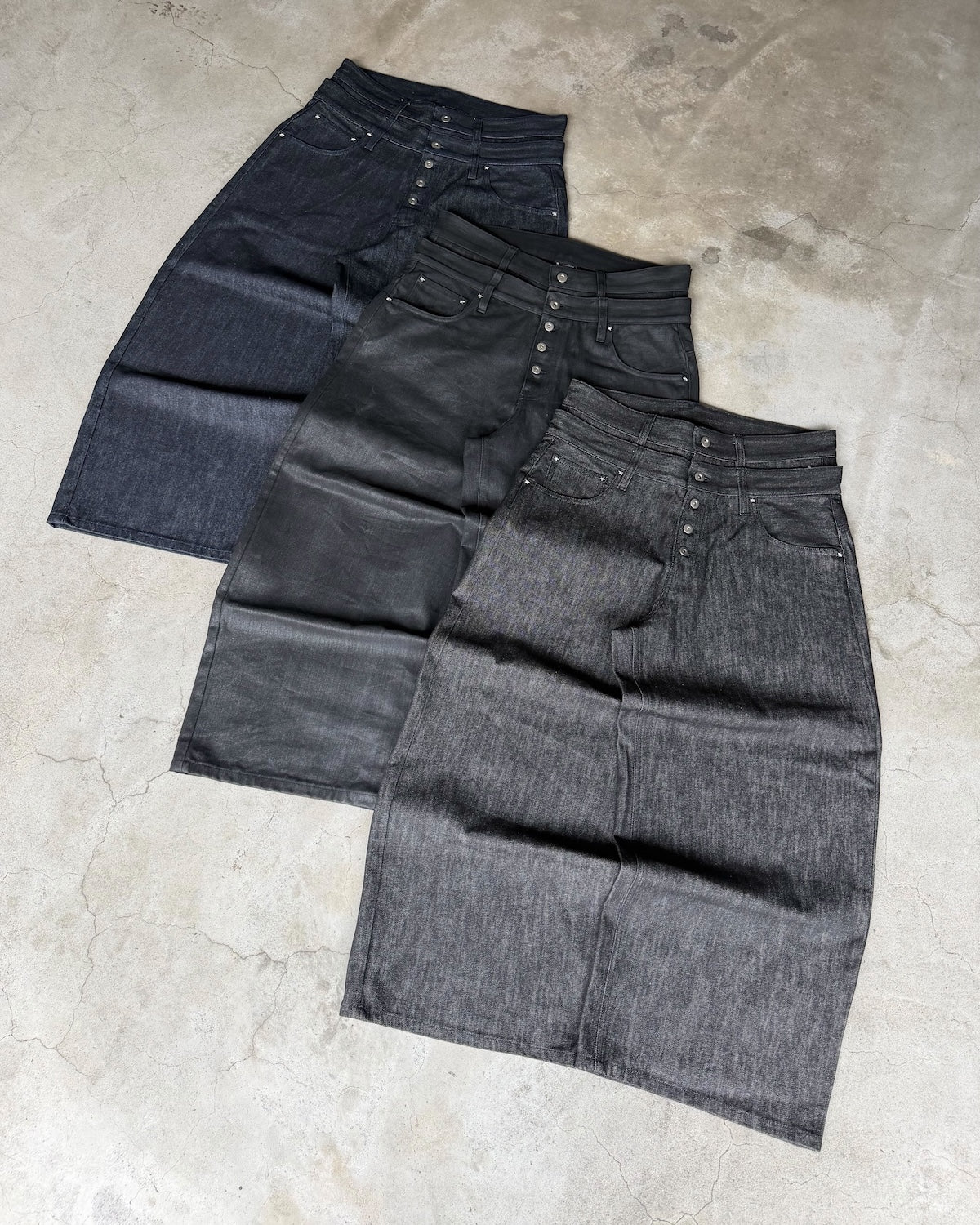 Rigid Double Belt Baggy Denim
