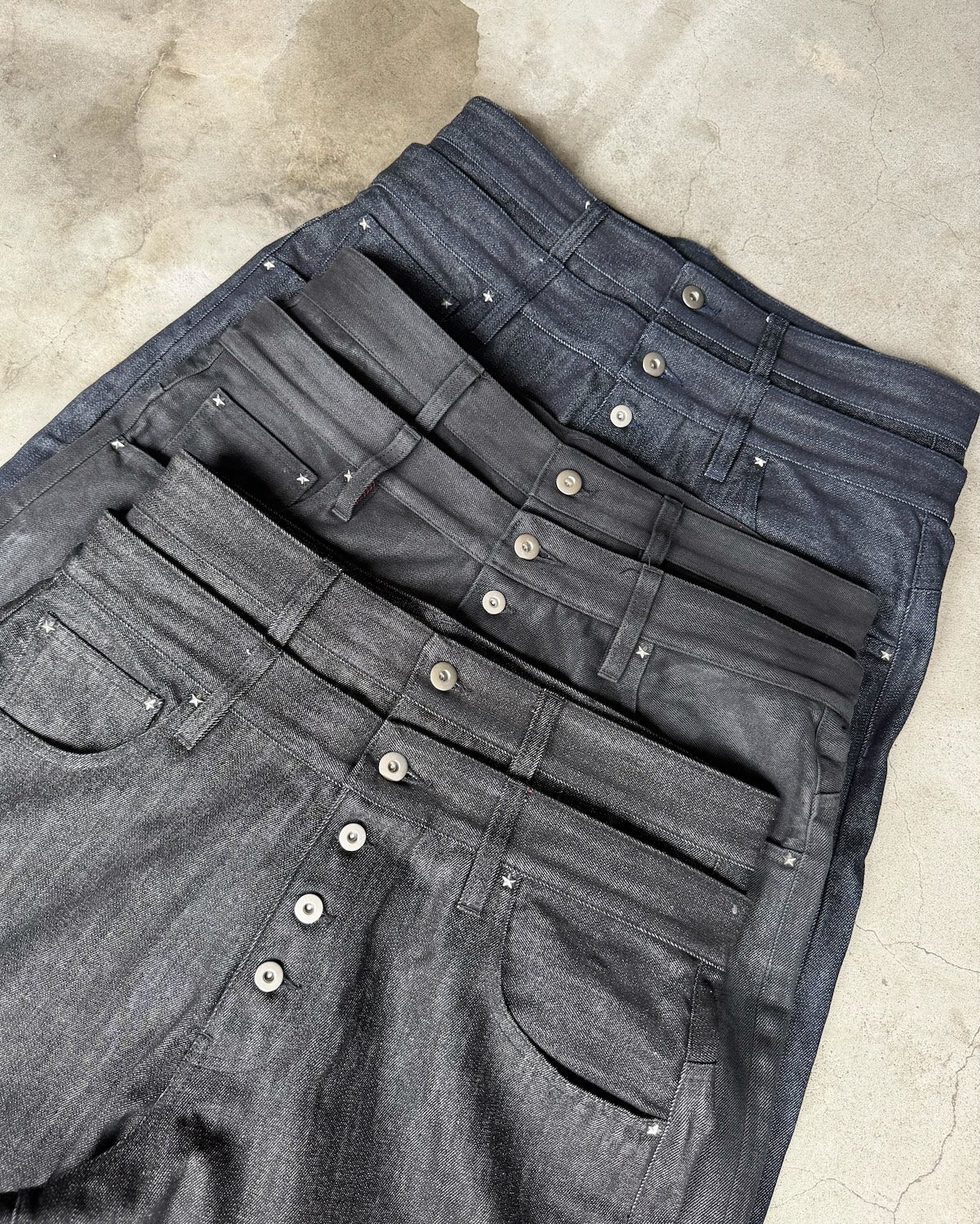 Rigid Double Belt Baggy Denim – BELVET