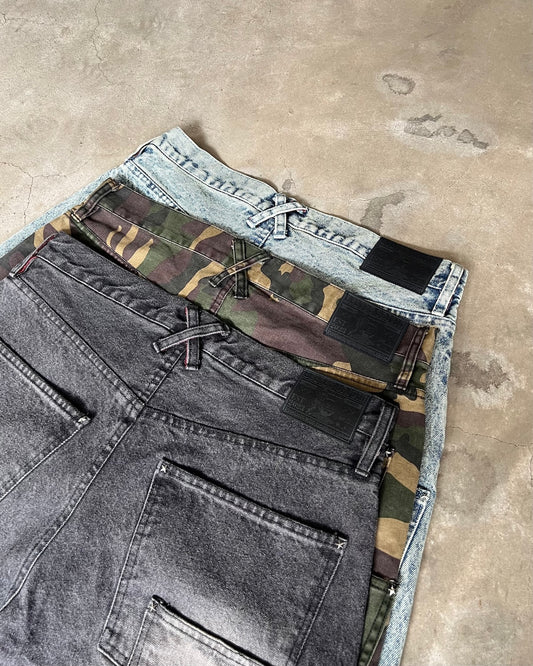 Double Pocket Baggy Shorts
