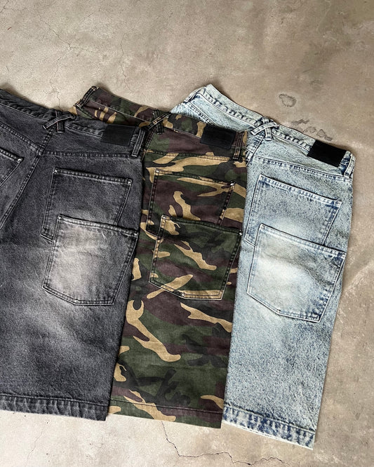 Double Pocket Baggy Shorts
