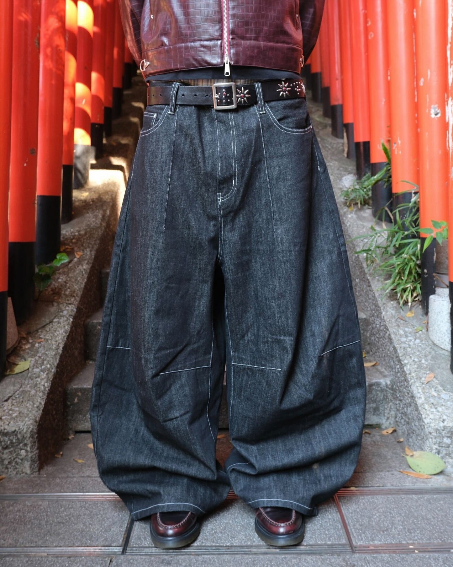 Pleated Wide-Leg Baggy Pants