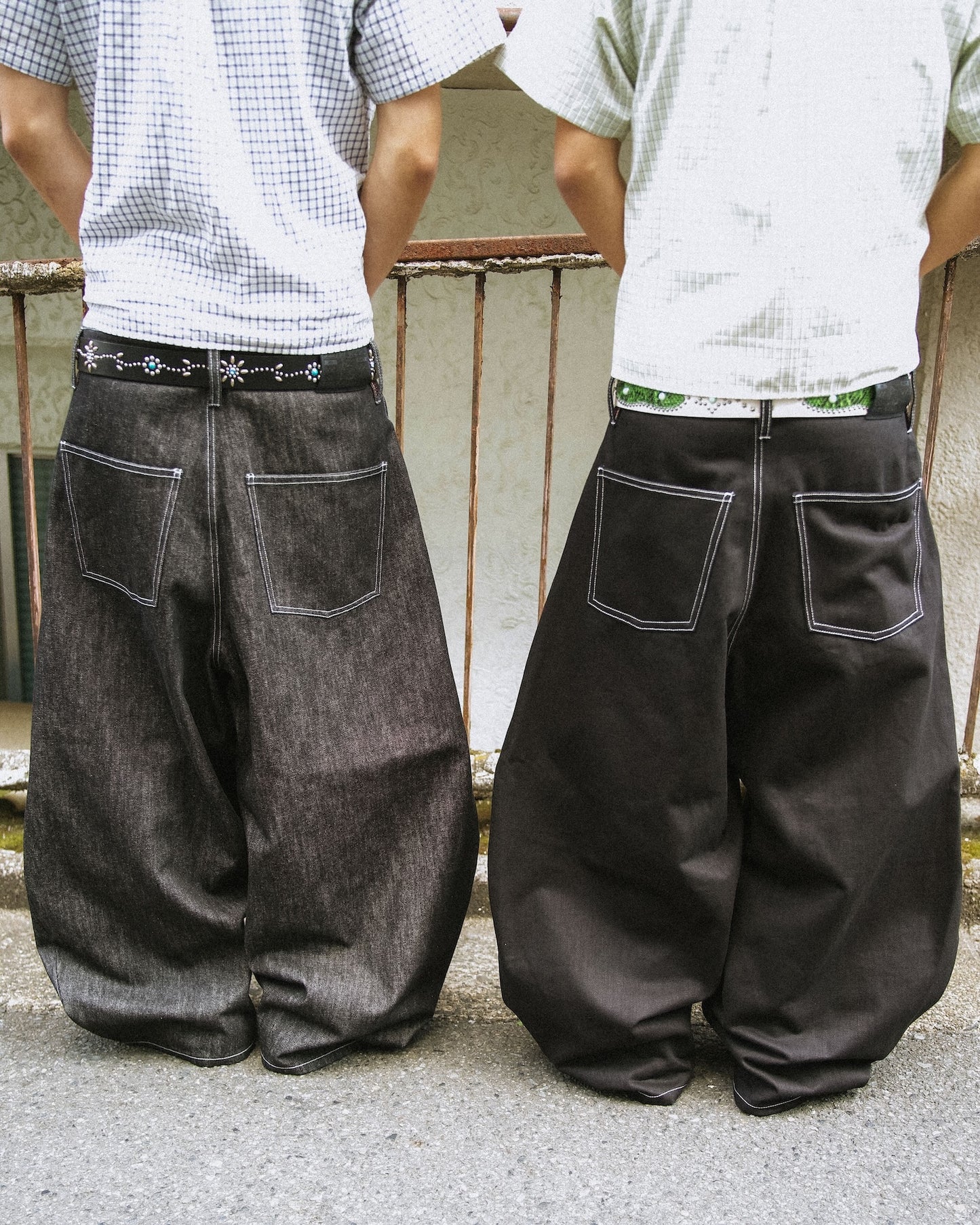 Pleated Wide-Leg Baggy Pants