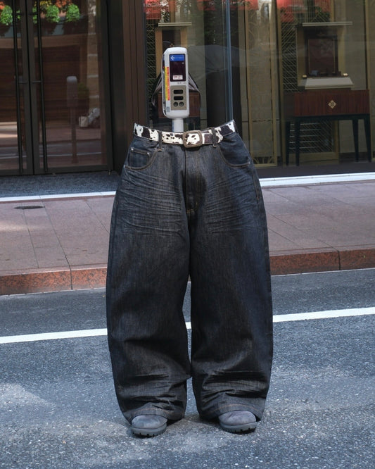 Baggy rigid denim