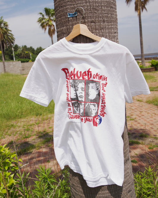 Person in a frame tee