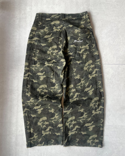 Diamond-like Studded Camouflage Pants free