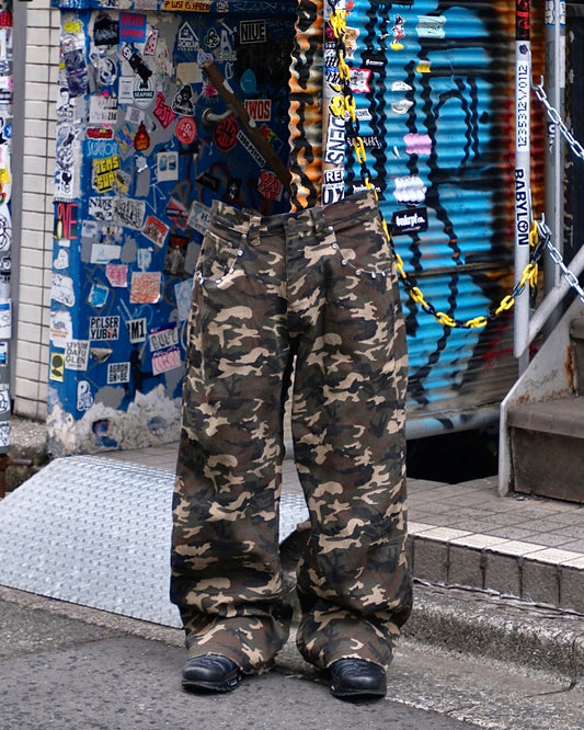 Diamond-like Studded Camouflage Pants