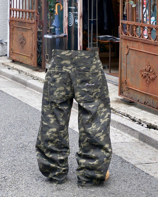 Diamond-like Studded Camouflage Pants