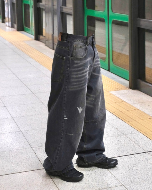 Washed baggy denim