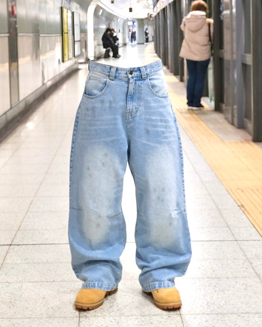 Washed baggy denim