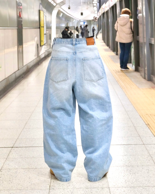 Washed baggy denim